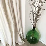 Island House Osljak *