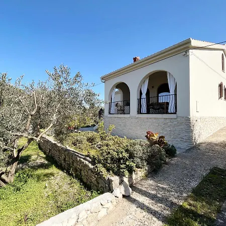 Island House Osljak *
