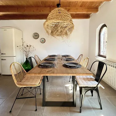 בית נופש Island House Osljak *