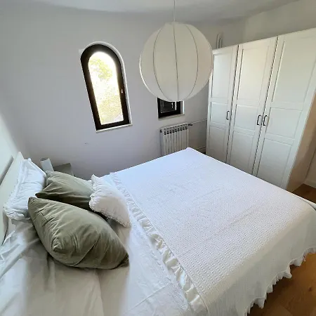 Island House Osljak 프레코